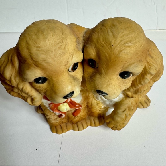 Vintage Homco puppies. Masterpiece Porcelain by Homco 1988 with adorable faces - Picture 2 of 11